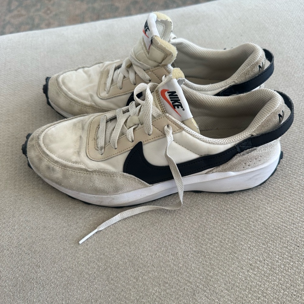 Nike Waffle Debut Sneakers Size 9